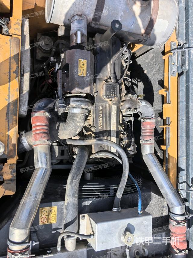 發(fā)動機(jī)室(上車部件) 發(fā)動機(jī)室(上車部件)