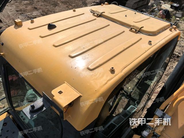 駕駛室頂部俯視(上車部件) 駕駛室頂部俯視(上車部件)