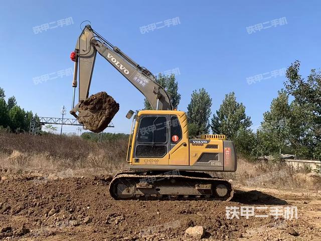 沃爾沃EC140DL挖掘機(jī)