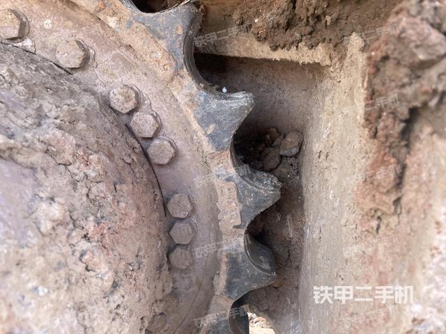 左導(dǎo)向輪（行走機(jī)構(gòu)）