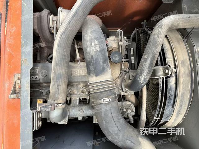 發(fā)動機整體俯視(整機外觀) 發(fā)動機整體俯視(整機外觀)