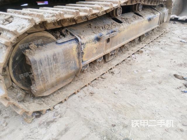 左托鏈輪和鏈筋(行走機構(gòu)) 左托鏈輪和鏈筋(行走機構(gòu))