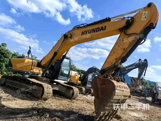 右前45(整機(jī)外觀) 右前45(整機(jī)外觀)