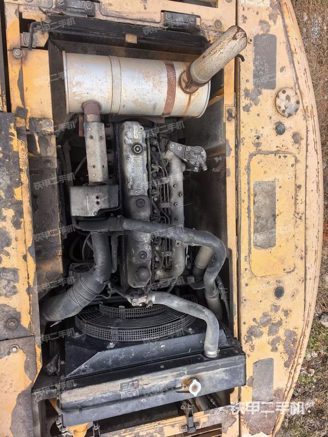 發(fā)動機室(上車部件) 發(fā)動機室(上車部件)