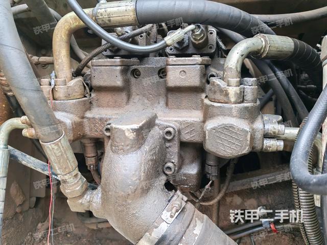 液壓泵室(大件艙室) 液壓泵室(大件艙室)