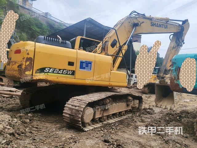 右后45(整機(jī)外觀) 右后45(整機(jī)外觀)