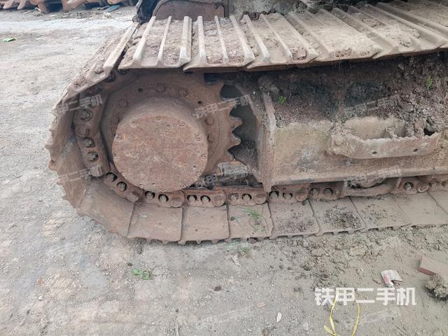 右驅(qū)動輪(行走機構(gòu)) 右驅(qū)動輪(行走機構(gòu))