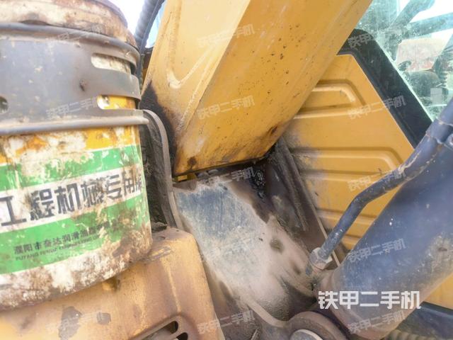 大臂根部?斜(工作和回轉(zhuǎn)裝置) 大臂根部?斜(工作和回轉(zhuǎn)裝置)