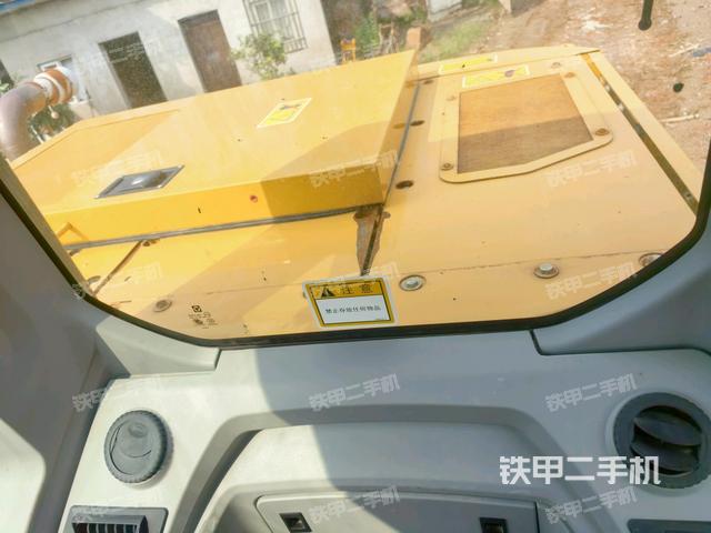 后窗玻璃角標(biāo)(駕駛室部分) 后窗玻璃角標(biāo)(駕駛室部分)
