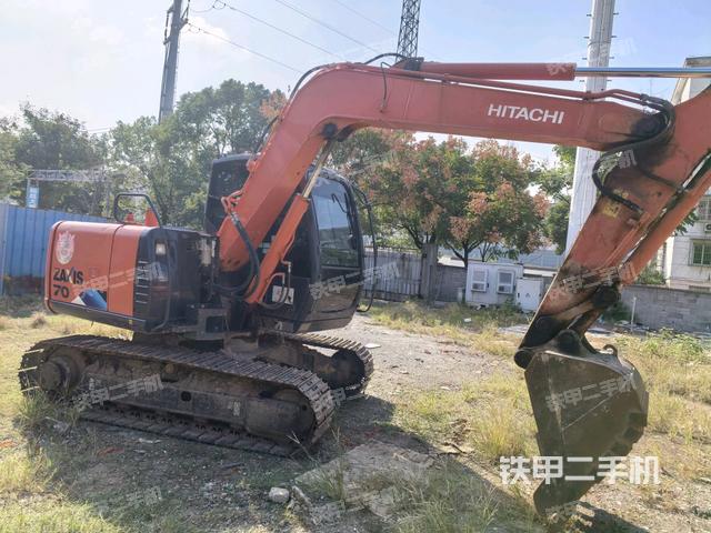 右前45(整機(jī)外觀) 右前45(整機(jī)外觀)