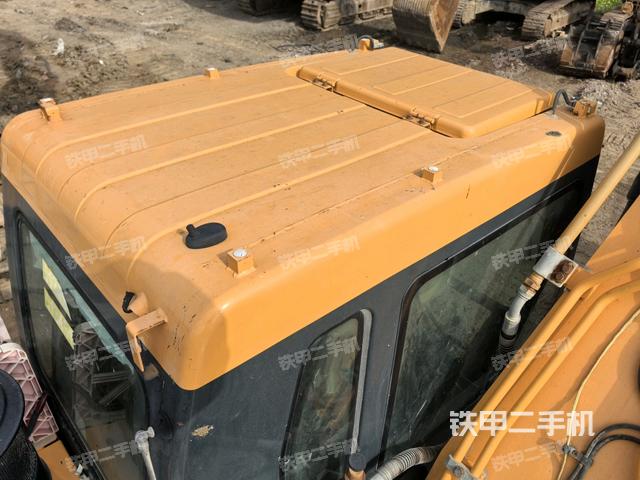 駕駛室頂部俯視(上車部件) 駕駛室頂部俯視(上車部件)