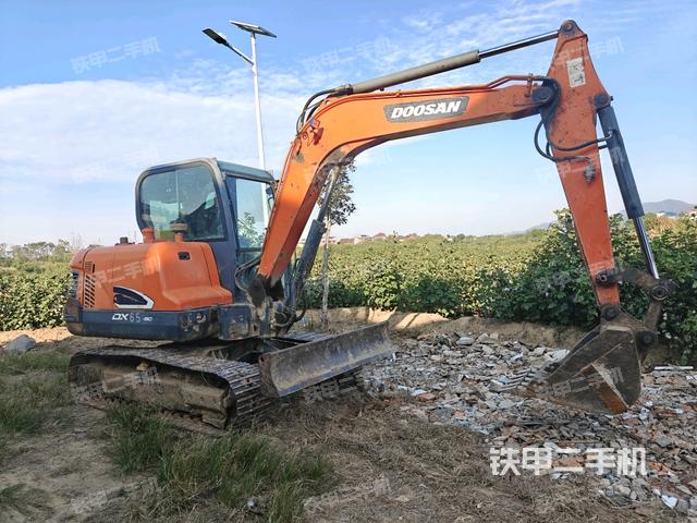 右前45(整機(jī)外觀) 右前45(整機(jī)外觀)