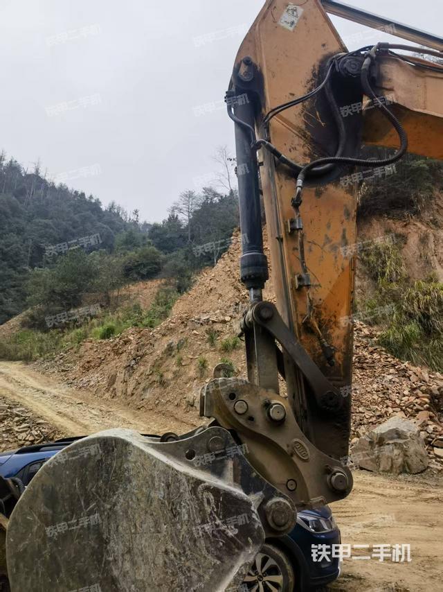 大臂背部俯視(工作和回轉裝置) 大臂背部俯視(工作和回轉裝置)