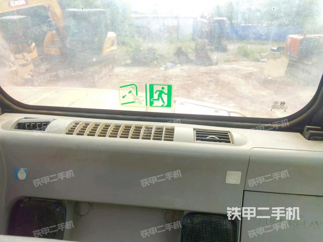 后窗玻璃角標(biāo)(駕駛室部分) 后窗玻璃角標(biāo)(駕駛室部分)