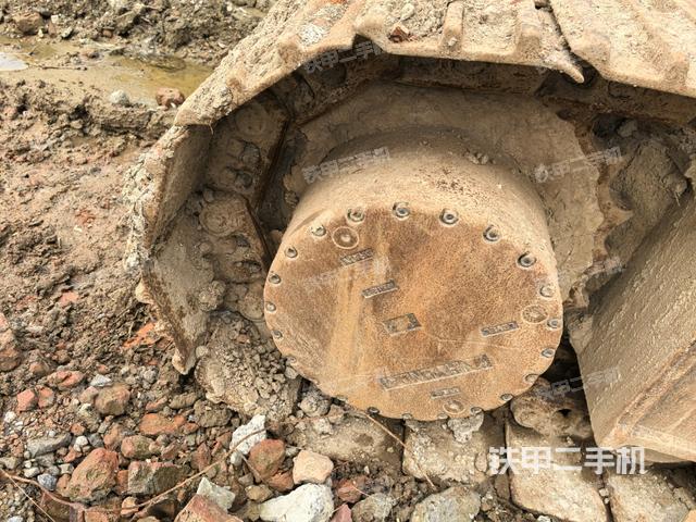 右側行走馬達蓋板(行走機構) 右側行走馬達蓋板(行走機構)