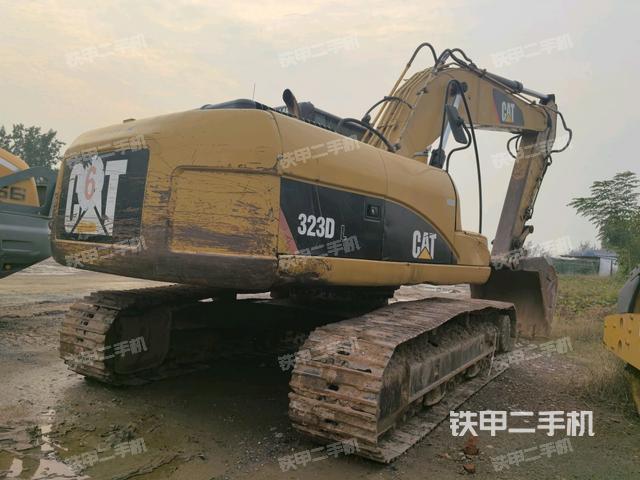 右后45(整機(jī)外觀) 右后45(整機(jī)外觀)