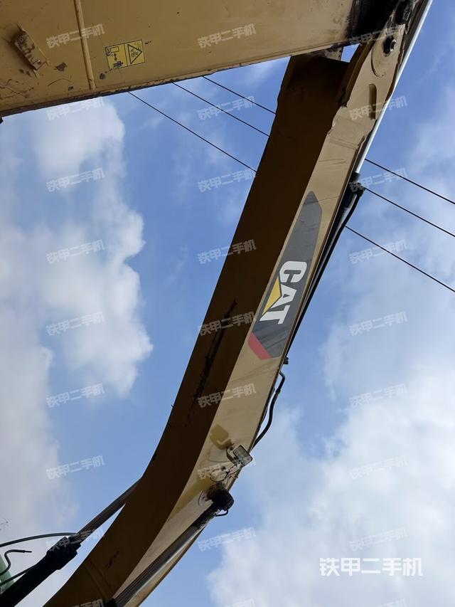 大臂整體?右側(cè)(工作和回轉(zhuǎn)裝置) 大臂整體?右側(cè)(工作和回轉(zhuǎn)裝置)