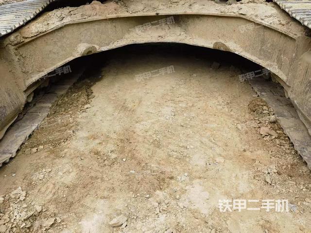 大臂油缸整體?豎拍(工作和回轉裝置) 大臂油缸整體?豎拍(工作和回轉裝置)