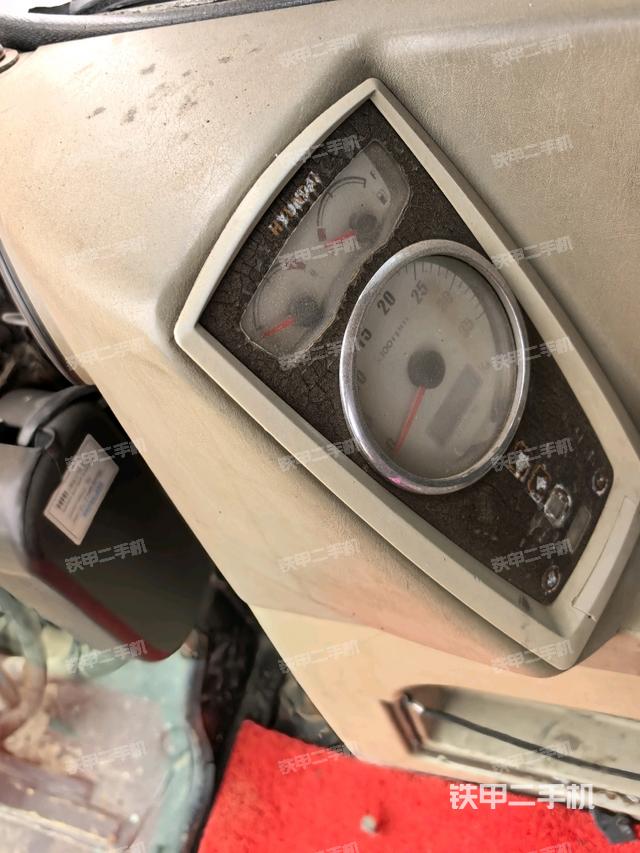 小時表(駕駛室部分) 小時表(駕駛室部分)