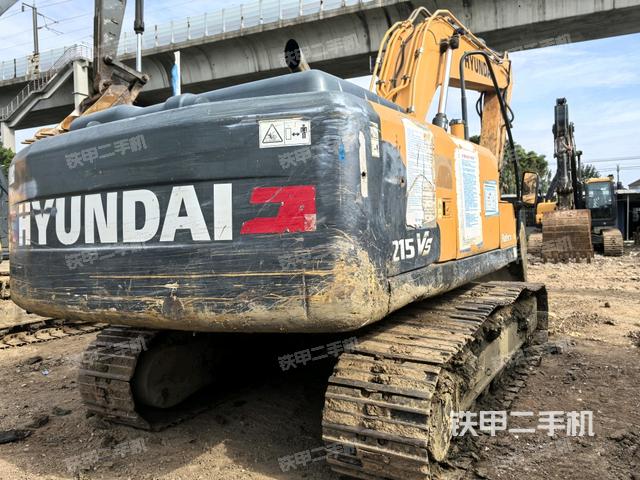 右后45(整機外觀) 右后45(整機外觀)