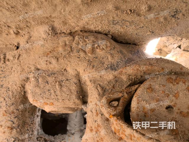 左托鏈輪和鏈筋(行走機構(gòu)) 左托鏈輪和鏈筋(行走機構(gòu))