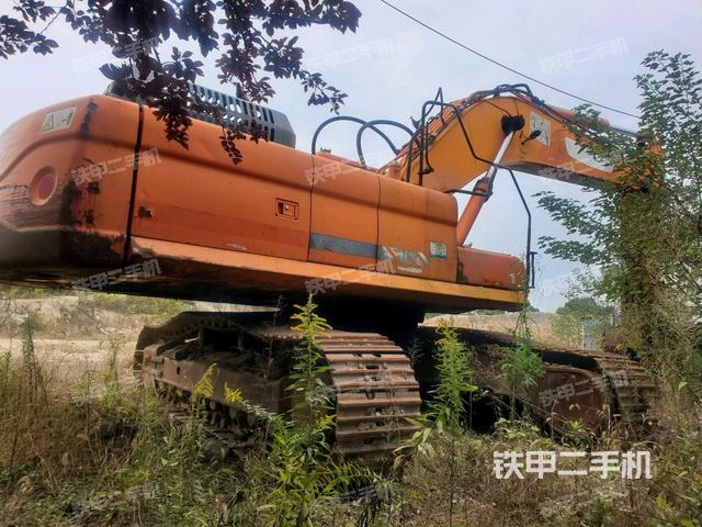 整機右后45°(整機外觀) 整機右后45°(整機外觀)