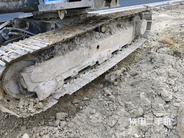 右侧履带整体 (行走机构) 右侧履带整体 (行走机构)