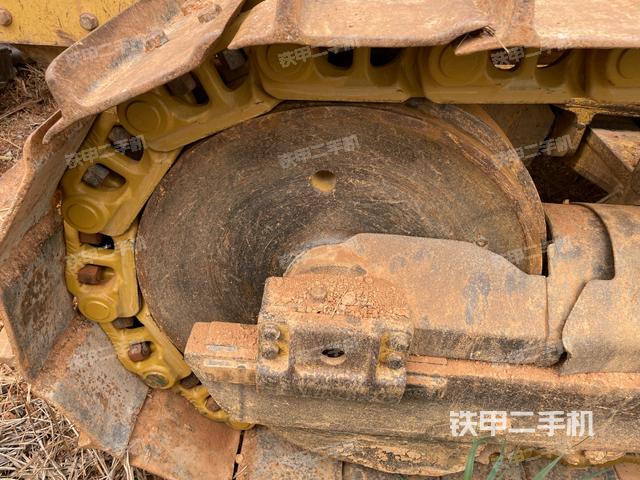 右引导轮（推土机底盘及工作装置）