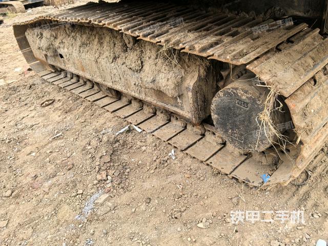 左侧履带整体 (行走机构) 左侧履带整体 (行走机构)