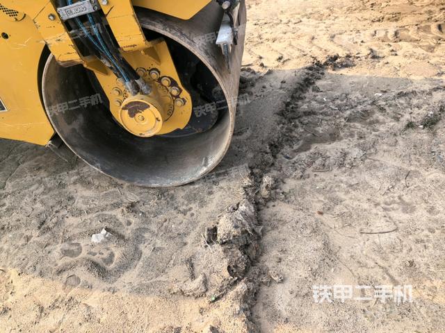 前车架正右侧(压路机前后车架) 前车架正右侧(压路机前后车架)