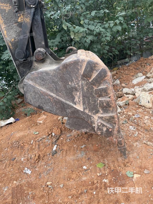 大臂根部 斜视（工作和回转装置）