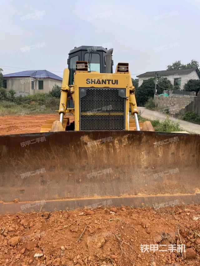 整机左侧（设备外观及核心部件）