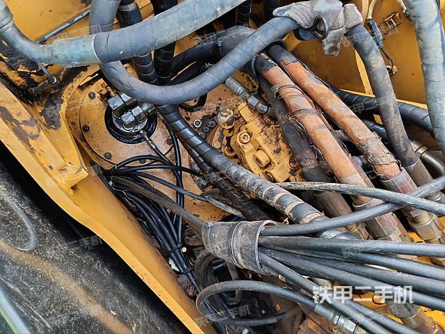 回轉(zhuǎn)馬達(dá)(上車(chē)部件) 回轉(zhuǎn)馬達(dá)(上車(chē)部件)