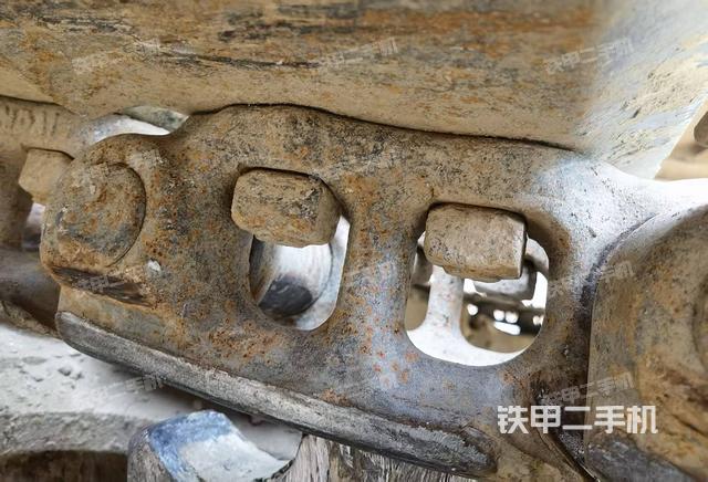 右側行走馬達蓋板(行走機構) 右側行走馬達蓋板(行走機構)