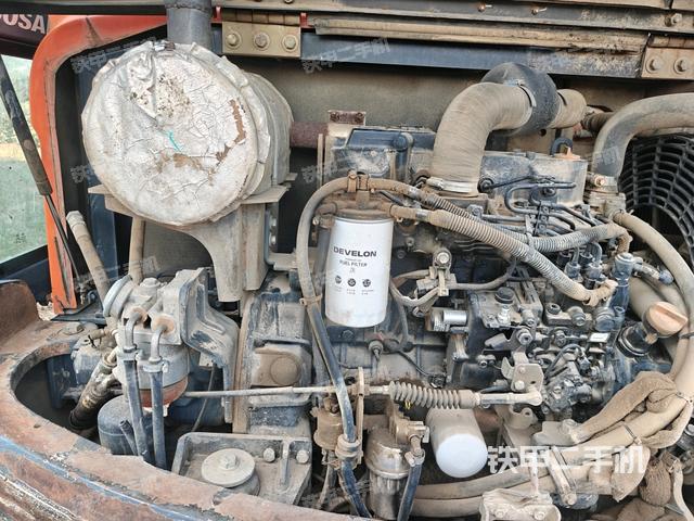 發(fā)動(dòng)機(jī)室(上車部件) 發(fā)動(dòng)機(jī)室(上車部件)