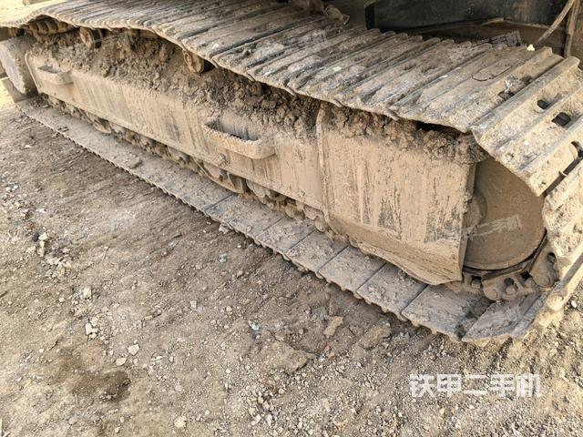 左侧履带整体 (行走机构) 左侧履带整体 (行走机构)