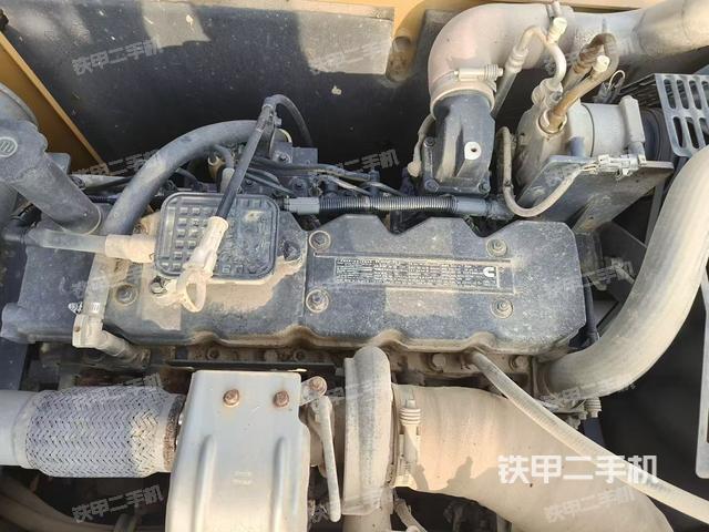 发动机整体俯视(整机外观) 发动机整体俯视(整机外观)
