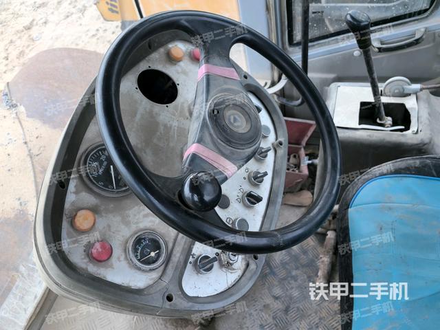 后玻璃角标(压路机驾驶室) 后玻璃角标(压路机驾驶室)