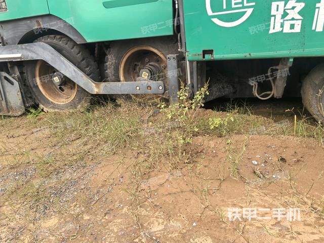 左后45(整機(jī)外觀) 左后45(整機(jī)外觀)