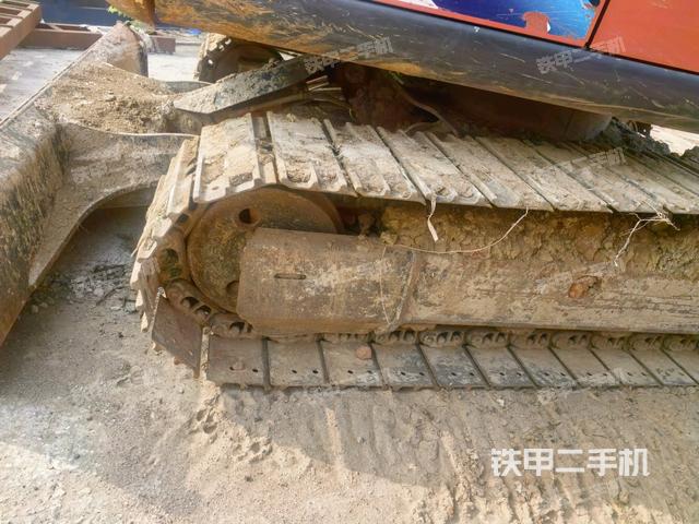 右侧履带整体 (行走机构) 右侧履带整体 (行走机构)