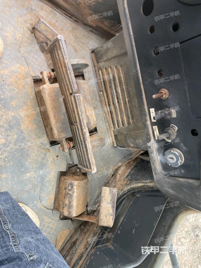 驾驶室外顶部全景（推土机驾驶室）