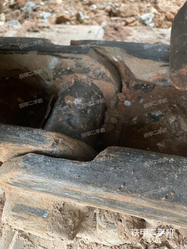 右侧履带整体（行走机构）