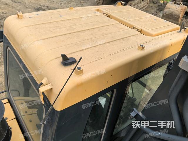 驾驶室顶部俯视(上车部件) 驾驶室顶部俯视(上车部件)