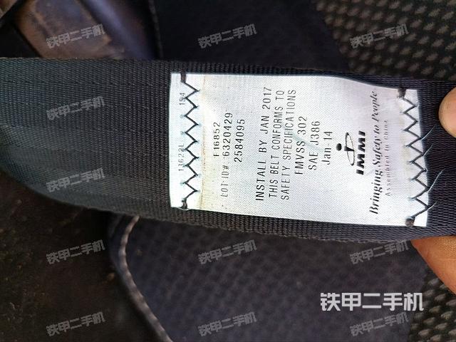 后窗玻璃角標(biāo)(駕駛室部分) 后窗玻璃角標(biāo)(駕駛室部分)