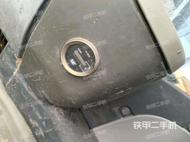 座椅后部(駕駛室部分) 座椅后部(駕駛室部分)