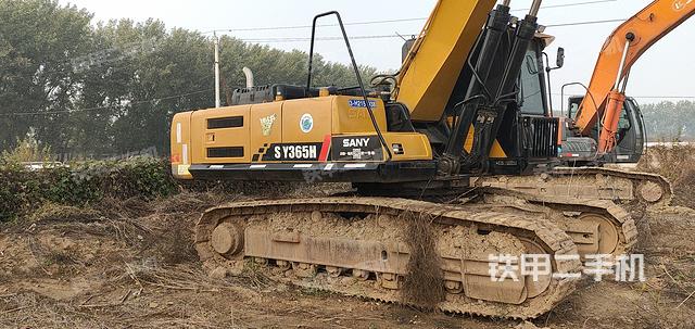 整机右后45°(整机外观) 整机右后45°(整机外观)