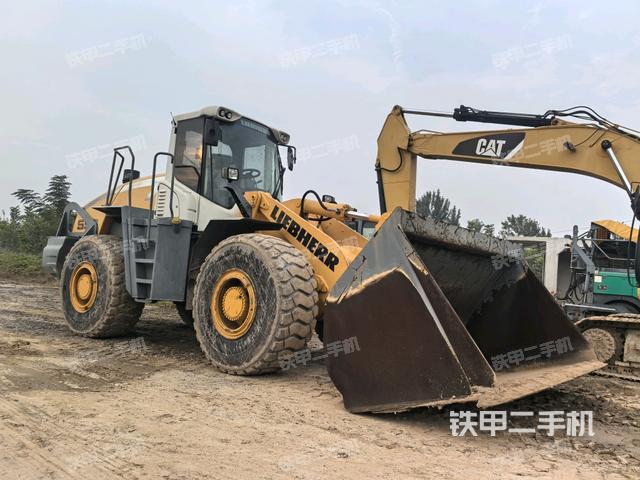 右前45°(整机外观) 右前45°(整机外观)