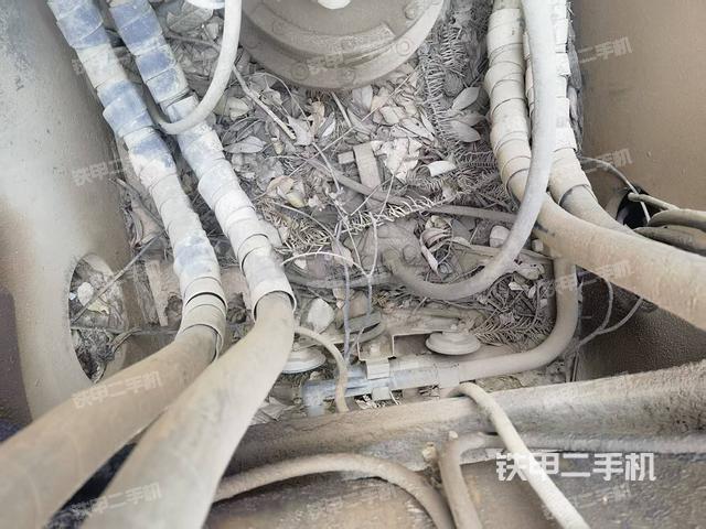 駕駛室頂部俯視(上車部件) 駕駛室頂部俯視(上車部件)