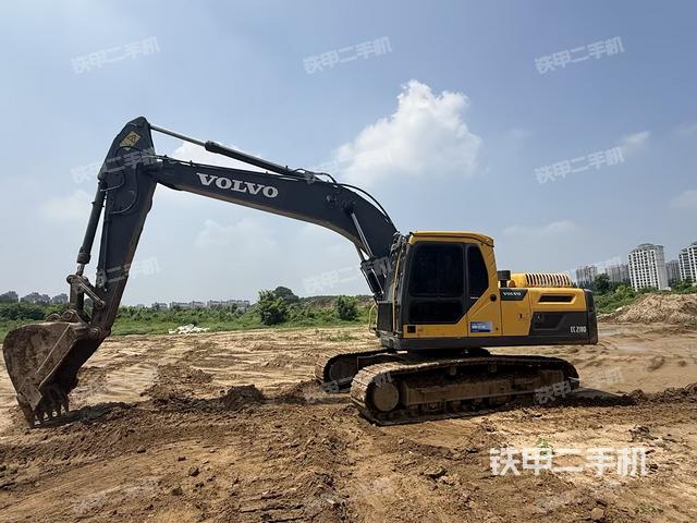 沃尔沃EC210BLC挖掘机