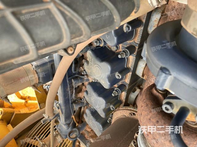 驾驶室操作台（设备外观及核心部件）